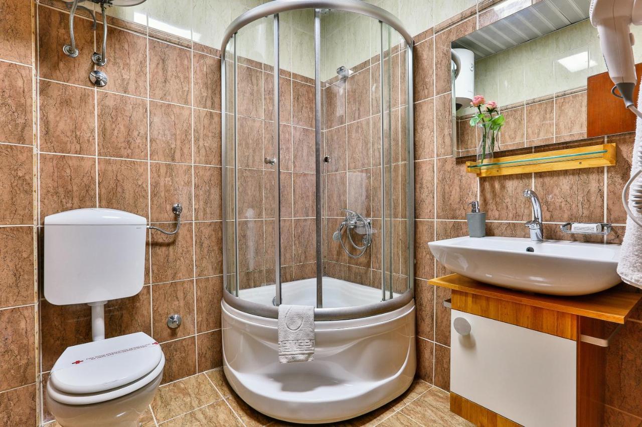 Apartments Misko يوتجيها المظهر الخارجي الصورة